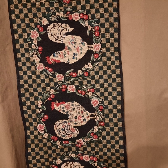 Country Rooster Tapestry Table Runner - Picture 4 of 8